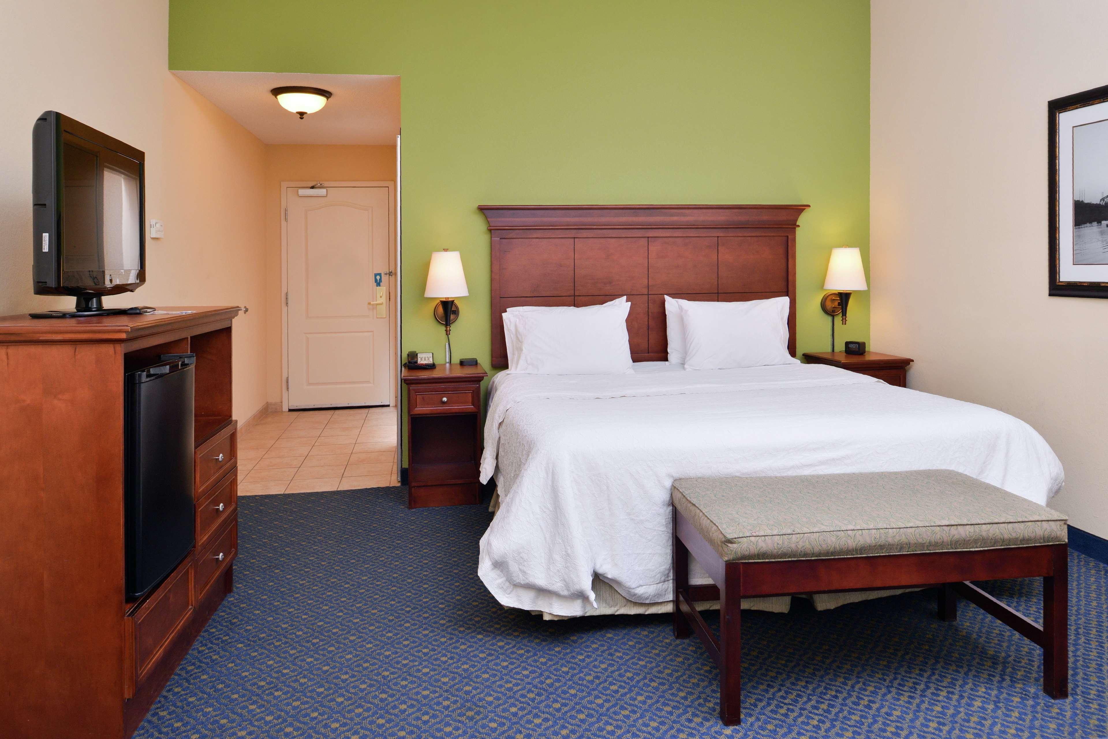 Hampton Inn Jackson-College Avenue Exterior foto
