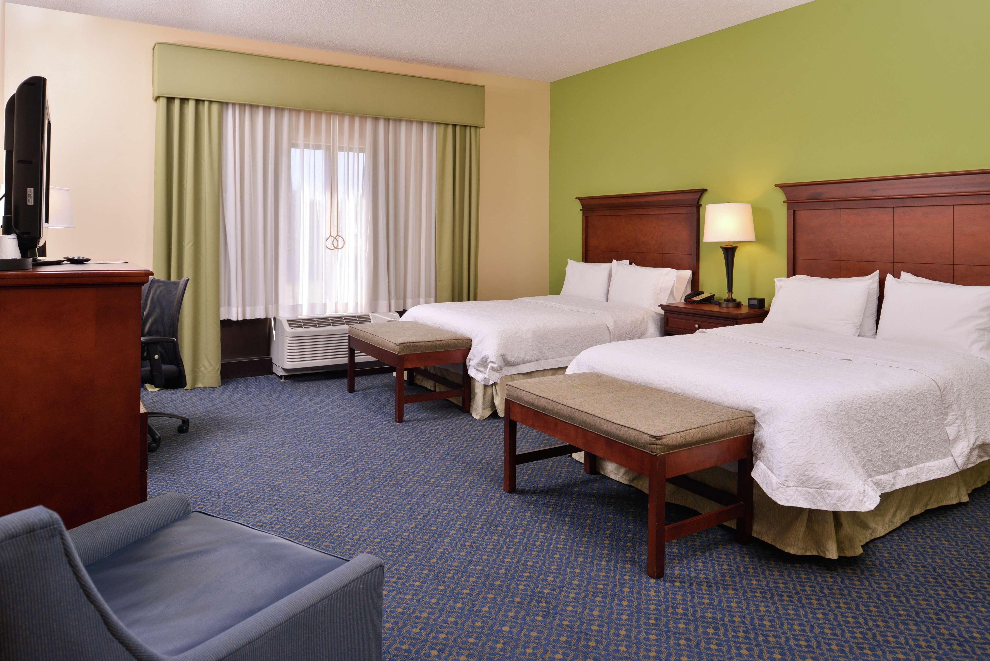 Hampton Inn Jackson-College Avenue Exterior foto