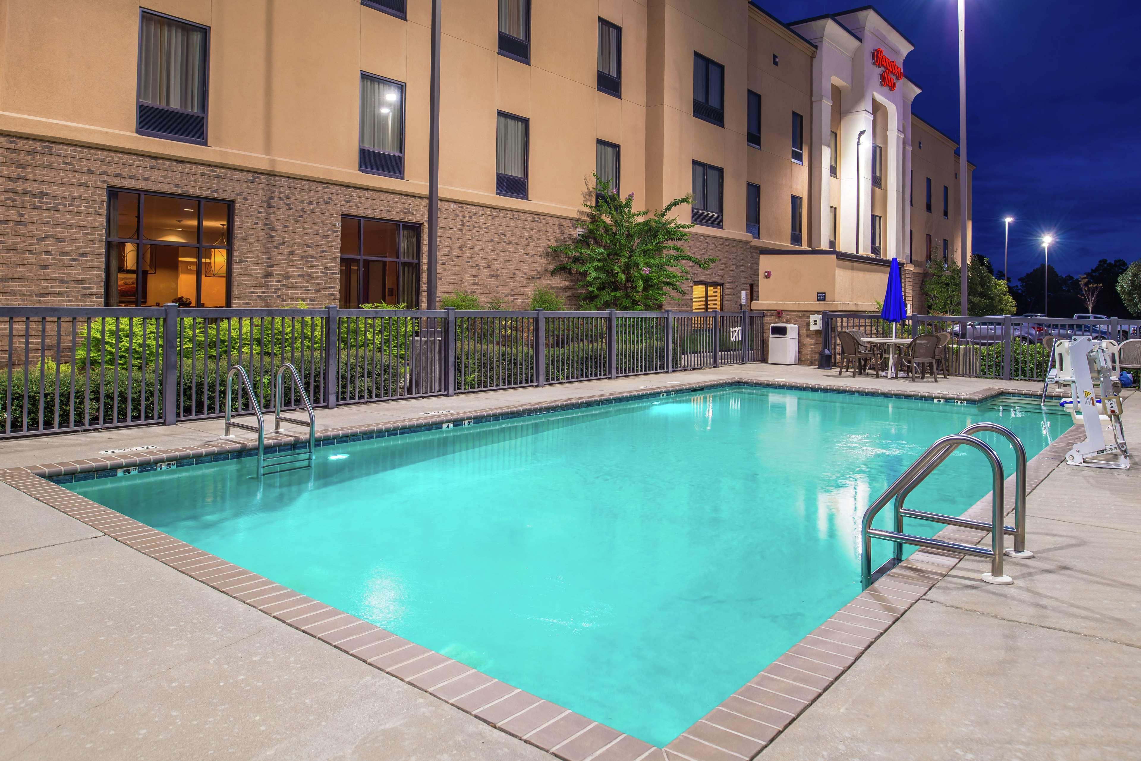 Hampton Inn Jackson-College Avenue Exterior foto